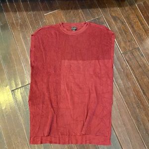 Women’s deep red sleeveless Worthington sweater tunic